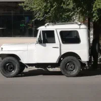 جیپ ۶ سیلندر