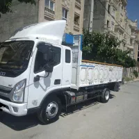 ماشین شخصی. حمل بار آماده همکاری با شرکت‌ها