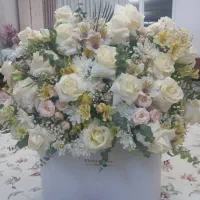 دسته گل طبیعی خیلی زیبا و خوش رنگ