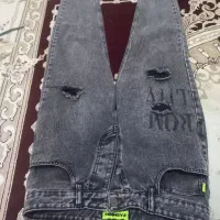 تعدادی لباس پسرونه