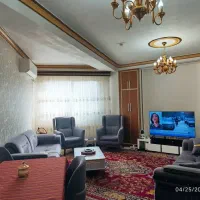نقاشی ساختمان و درب و پنجره فلزی و چوبی