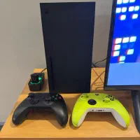 Xbox series x 1tb دو دسته + شارژر