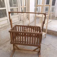 گهواره با چوب روس|اسباب و اثاث بچه|اصفهان, ملک|دیوار