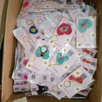 اکسسوری رزینی (جاکلیدی ، گلسر ، گوشواره)