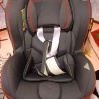 صندلی کودک. نوزاد وکودک