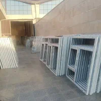 استخدام نیرو کار در کارگاه در و پنجره سازی upvc
