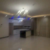 ۱۳۵ متر ۳ خوابه طبقه اول مدنی جنوبی