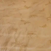 تشک تخت دونفره نیازمند تعمیر با کفی فلزی