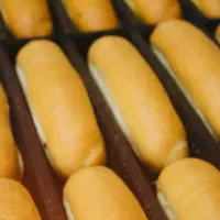 استخدام نیروی کار خانم برای کارگاه نان و شیرینی