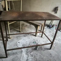 میز کار محکم و سنگین