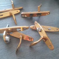 ۵ تا دستگیره دوتا اطاق و دوتا سرویس و ورودی