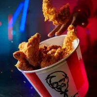 صندوق دار خانوم با روابط عمومی بالا