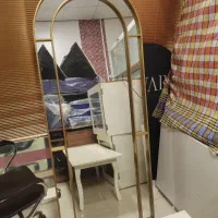 آینه ایستاده فلزی طلایی