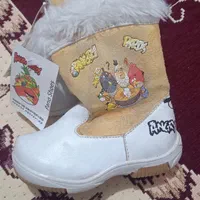 کفش بچه‌گانه