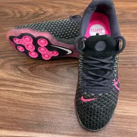 انواع کفش چمنی و فوتسال اورجینال آکبند و کارکرده