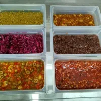 ترشیجات شوری سالاد فصل زیتون آبلیمو آبغوره سرکه