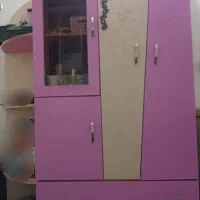 کمد نوجوان صورتی کرم