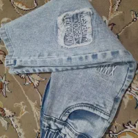 شلوار لی|کفش و لباس بچه|میانه, |دیوار