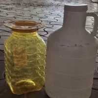 دبه خیار شور وترشی