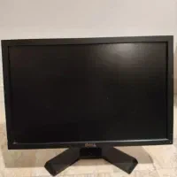 مانیتور.  dell / lcd 19 inch wide و یک کیبورد هدیه