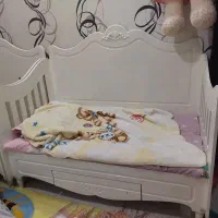 تخت بچه|تخت و صندلی بچه|مشهد, کوه سنگی|دیوار