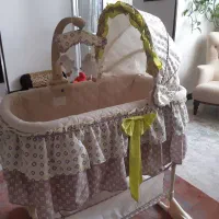 تخت کنار مادر و گهواره کودک خارجی در حد نو|تخت و صندلی بچه|شاهین‌شهر, خانه کارگر|دیوار