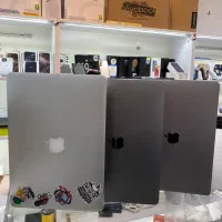فروشنده و خریدار تمام سری های macbook و ipad