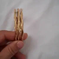 النگو.