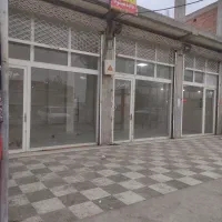 اجاره سه باب مغازه