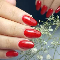 کلیه خدمات ناخن ولیفت مژه و ابروآموزش ناخن و مژه