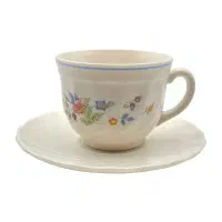 فنجان و نعلبکی لومینارک  اصل فرانسه