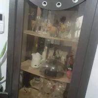 ویترین کاملا سالم و نو|بوفه، ویترین، کنسول|آستانه اشرفیه, |دیوار