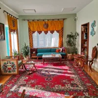 همخانه مهربان