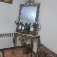 آینه و شمعدان و ساعت