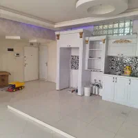 رهن و اجاره طبقه اول شیک ، ابتدای باهنر