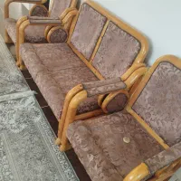 مبل ۸نفره   تمیز دارای چوب نراد