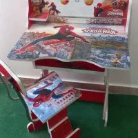 میز تحریر در حد نو