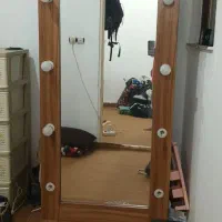 ایینه قدی ،گیلیم فرش،قلیون مدرن مشکی