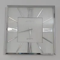 ساعت دیواری درحد نو