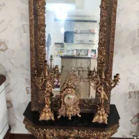 آینه و شمعدان و ساعت سلطنتی