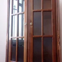 کمد و ویترین کاملا سالم