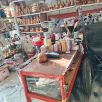 ویترین مغازه سالم