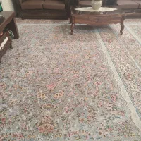 ۳ تا فرش ۷۰۰ شانه در حد نو