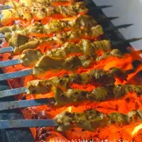 به یک تخته کار جهت کار برای رستوران نیازمندیم
