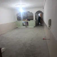 طبقه اول صدمتری راه جدا امتیاز جدا و یه مغازه