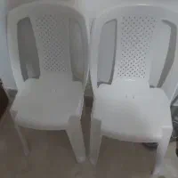 دوتا صندلی پلاستیکی در حد نو