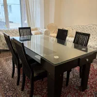 میزناهارخوری ۶ نفره با ۴ صندلی