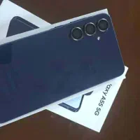 گلکسی A55 5G به همراه ۸ قاب