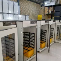 بدنه PVC فومیزه ۱۶ میلی/ایمن‌ترین دستگاه جوجه‌کشی