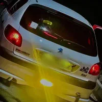 ماشین شیک و تمیز